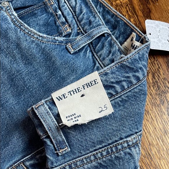 We The Free Classic Blue women’s  Jeans - Picture 3 of 5